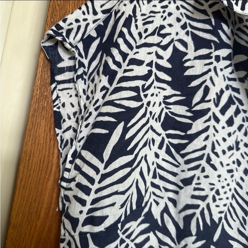 blouse - Picture 3 of 8